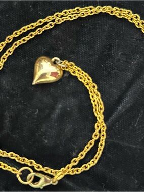 Gold Heart Pendant Necklace - Women's Gold Tone Chain